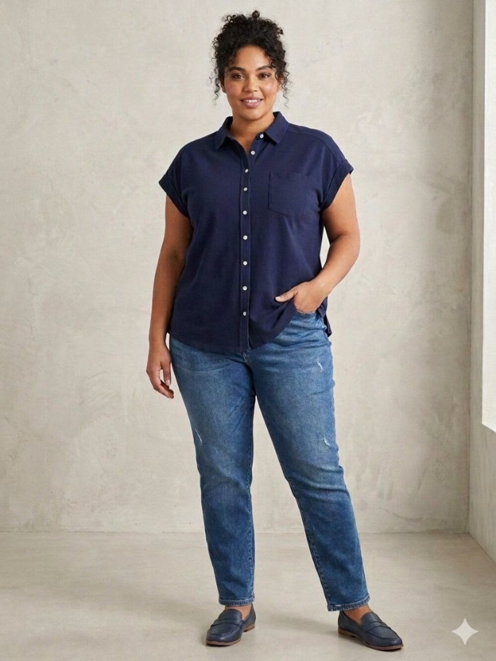 Nautica Women's Dark Navy Collared Button-Down Shirt - XXL